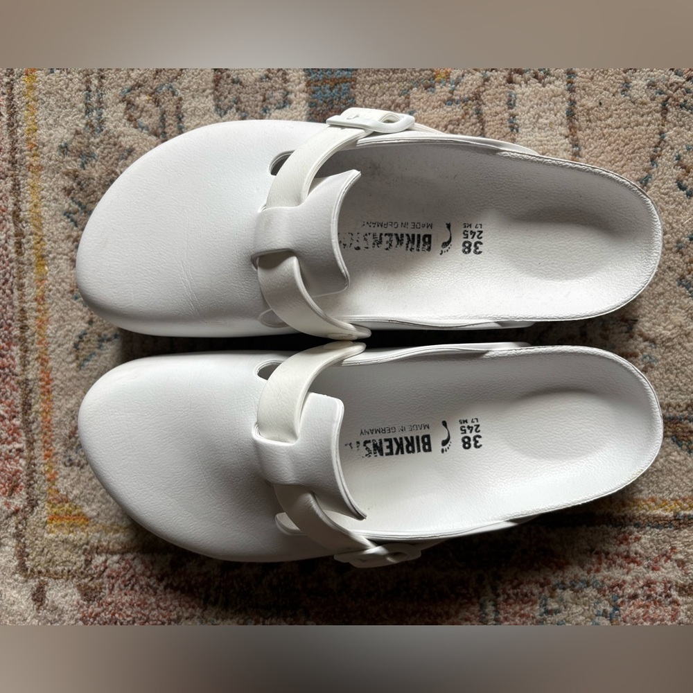 Birkenstock Boston Essentials in White 7-7.5 Medium/Narrow